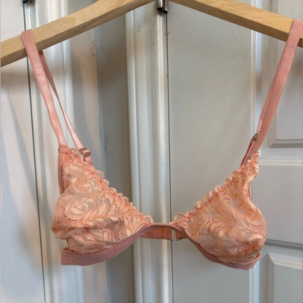 Mucci Ferrara Sheer Lace Triangle Bralette in Rose Size XS - Picture 3 of 5